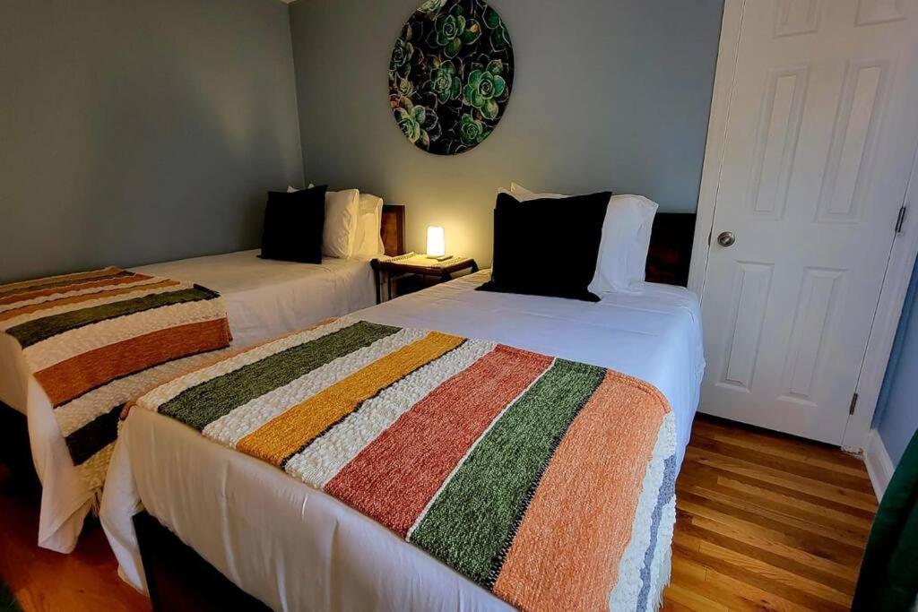 Unique & Peaceful Boston Home Eksteriør bilde